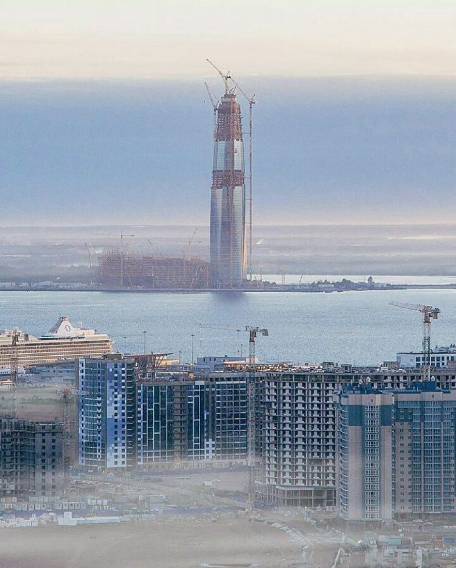 «Лахта центр» стал самым высоким зданием Европы (ФОТО)