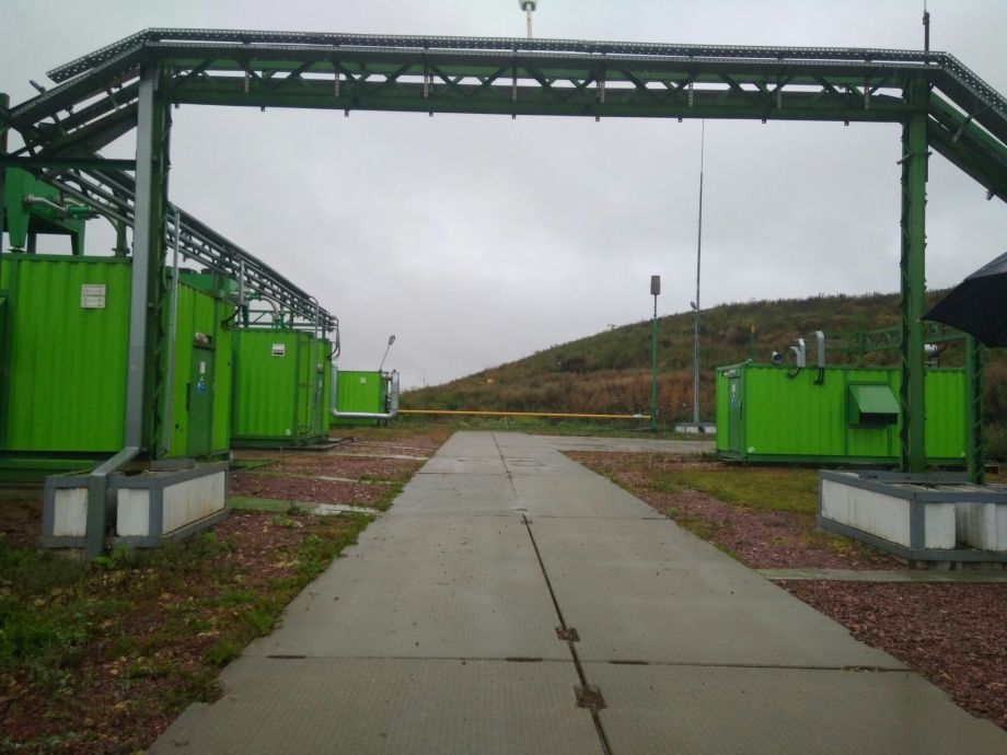 «Выжать» электричество из мусорных полигонов: «зеленый» эксперимент Ленинградской области и нерешительный Смольный