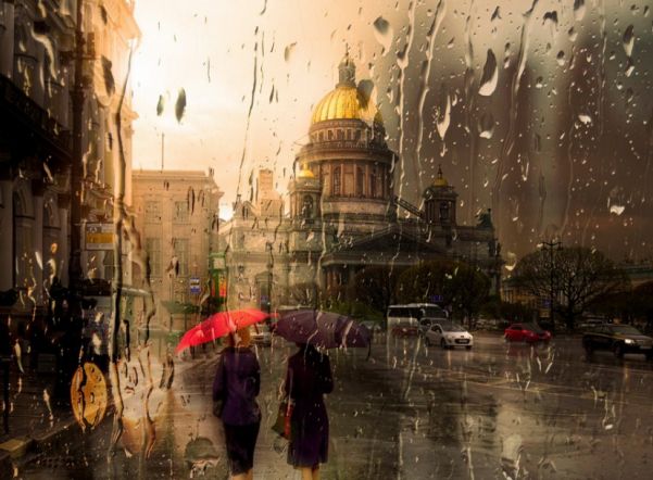 Над Петербургом 13 октября вновь будет лить дождь