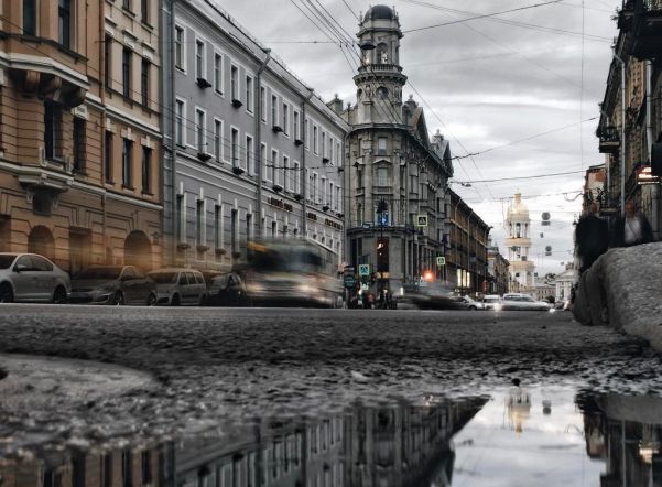 В Петербурге с 27 октября перекрыли сразу несколько улиц