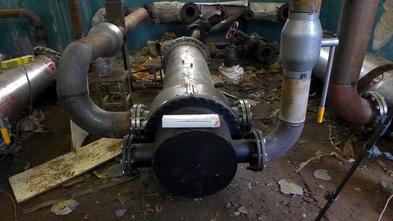 В ряде многоквартирных домов Кирова отключена горячая вода