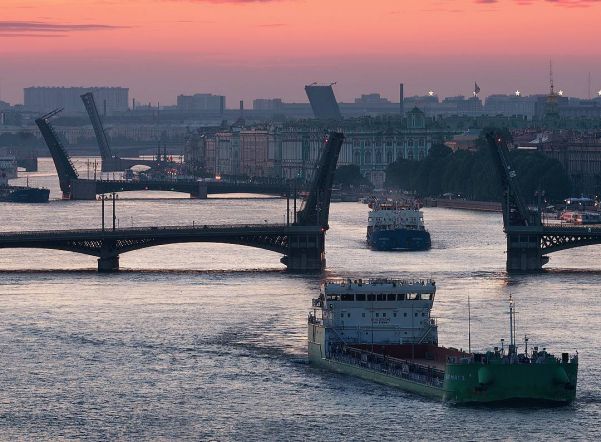 В 2017 году мосты Петербурга были разведены более 2300 раз