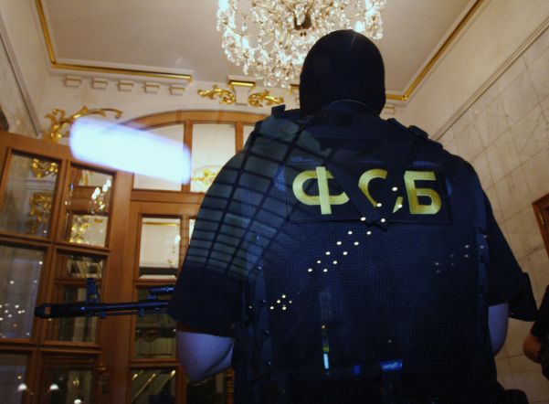 ФСБ задержала в Симферополе двух украинских шпионов ФСБ задержала в Симферополе двух украинских шпионов