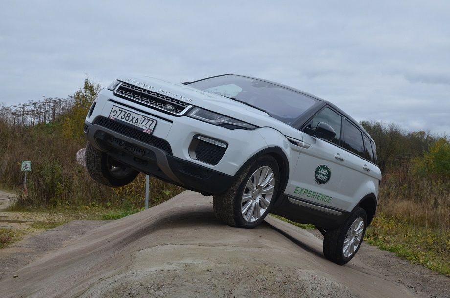 На границах возможного: автомобили Land Rover покоряют сердца и русское бездорожье На границах возможного: автомобили Land Rover покоряют сердца и русское бездорожье