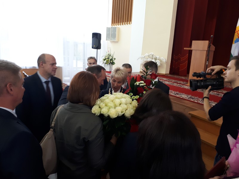 У города женское лицо: в Кирове проходит инаугурация Елены Ковалевой (трансляция) У города женское лицо: в Кирове проходит инаугурация Елены Ковалевой (трансляция)