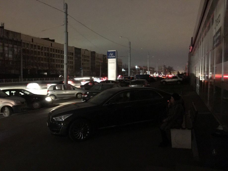 Два района Петербурга остались без света вечером 9 ноября Два района Петербурга остались без света вечером 9 ноября