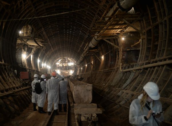 Шесть протечек на станции метро «Спортивная-2» устранят к 15 декабря Шесть протечек на станции метро «Спортивная-2» устранят к 15 декабря