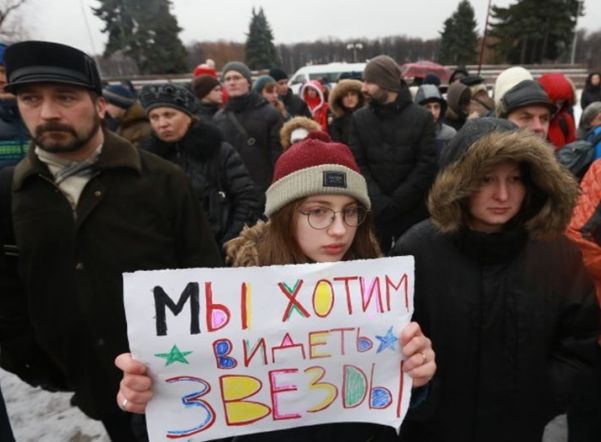 Суд отказался вернуть Марсову полю статус гайд-парка Суд отказался вернуть Марсову полю статус гайд-парка