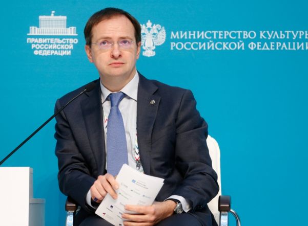 Мединский назвал «анекдотом» информацию о «черных списках»  на Культурный форум
