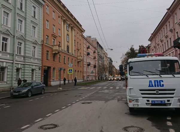 Очевидцы: В Петербурге транспортный коллапс из-за приезда Путина Очевидцы: В Петербурге транспортный коллапс из-за приезда Путина