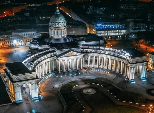 УФАС: Требования для конкурса на украшение Казанской площади к Новгому году незаконны УФАС: Требования для конкурса на украшение Казанской площади к Новгому году незаконны