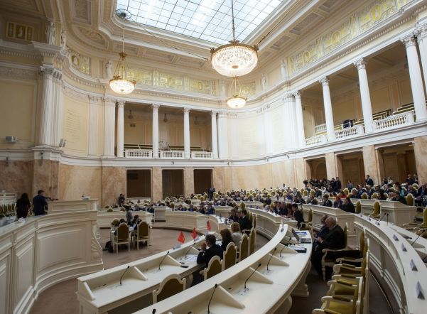 Депутаты ЗакСа отклонили поправки оппозиции к бюджету Петербурга на 2018 год Депутаты ЗакСа отклонили поправки оппозиции к бюджету Петербурга на 2018 год