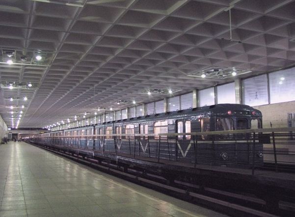 Станцию метро «Девяткино» хотят переименовать в «Менделеевскую» Станцию метро «Девяткино» хотят переименовать в «Менделеевскую»