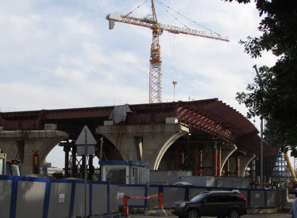 Серный мост через Малую Неву откроют к 30 апреля