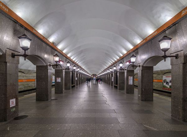 Станцию метро «Достоевская» открыли после проверки Станцию метро «Достоевская» открыли после проверки