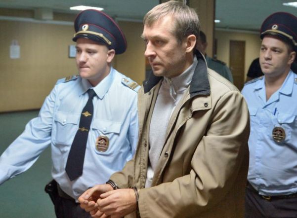 При обыске у матери полковника Захарченко нашли более 60 млн рублей