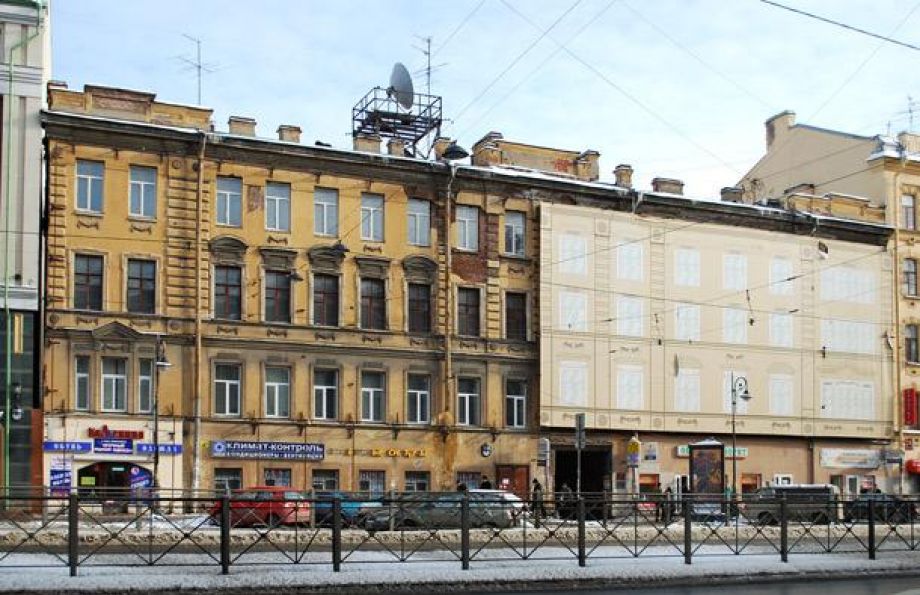 На месте снесенного Дома Малоземовой повесили табличку «Не забудем! Не простим!» На месте снесенного Дома Малоземовой повесили табличку «Не забудем! Не простим!»