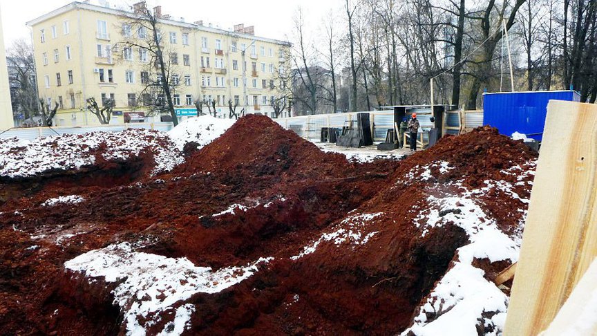 Подрядчик должен построить главную сцену Кирова к 5 декабря