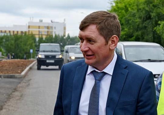 Снег кружится: подрядчики получили «неуд» за уборку улиц Кирова