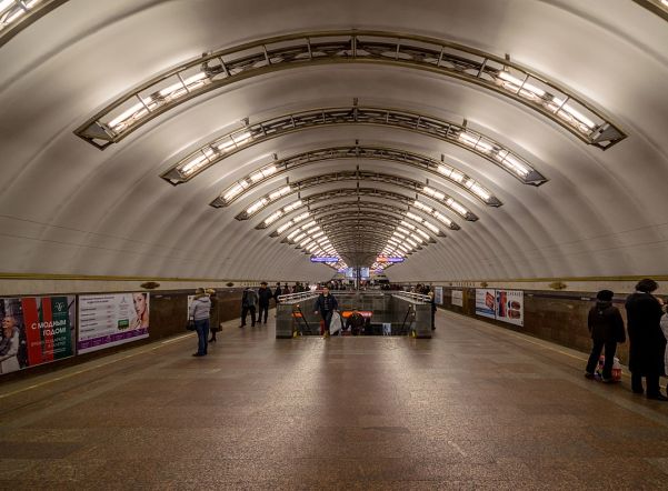 Станция метро «Садовая» закрыта из-за угрозы взрыва