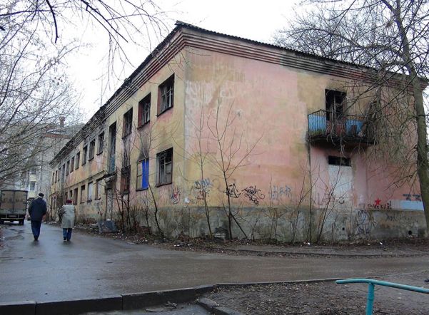 Отдать нельзя разрушить: что будет с проблемным жилфондом Минобороны? Отдать нельзя разрушить: что будет с проблемным жилфондом Минобороны?
