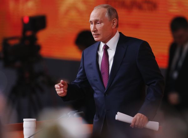 Картина дня: пресс-конференция Путина и скорый Новый год