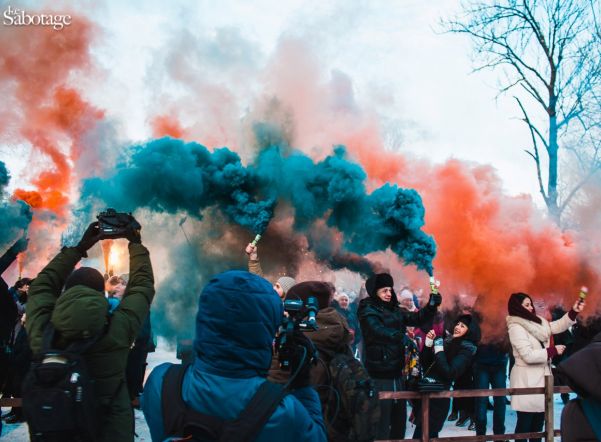 Яркие огни и звонкие мелодии: лучшие новогодние фестивали Петербурга в январе Яркие огни и звонкие мелодии: лучшие новогодние фестивали Петербурга в январе