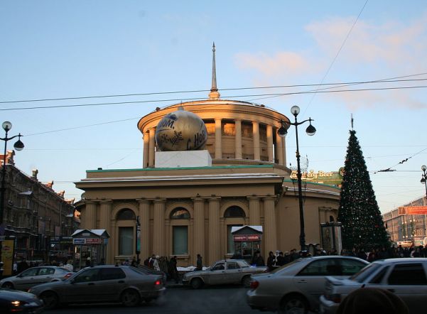 Петербургское метро закрывали более 400 раз за год Петербургское метро закрывали более 400 раз за год