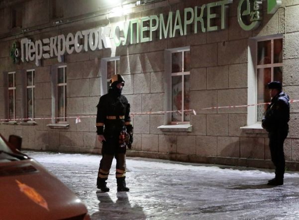 Картина дня: взрыв в «Перекрестке» и стрельба на фабрике «Меньшевик» Картина дня: взрыв в «Перекрестке» и стрельба на фабрике «Меньшевик»