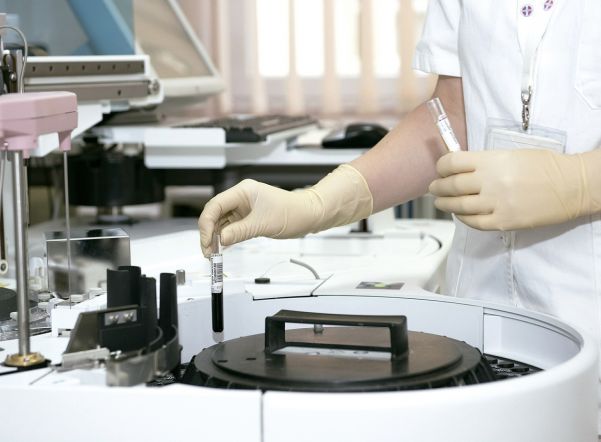 Побежденный вирус: Центр им. Чумакова создал инновационную вакцину от полиомиелита Побежденный вирус: Центр им. Чумакова создал инновационную вакцину от полиомиелита