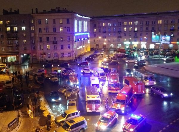 Взрыв в супермаркете и подарки омских чиновников