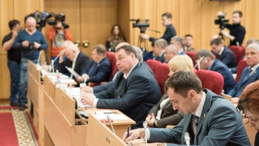 Депутаты ЗакСобрания могут поменять режим своей работы